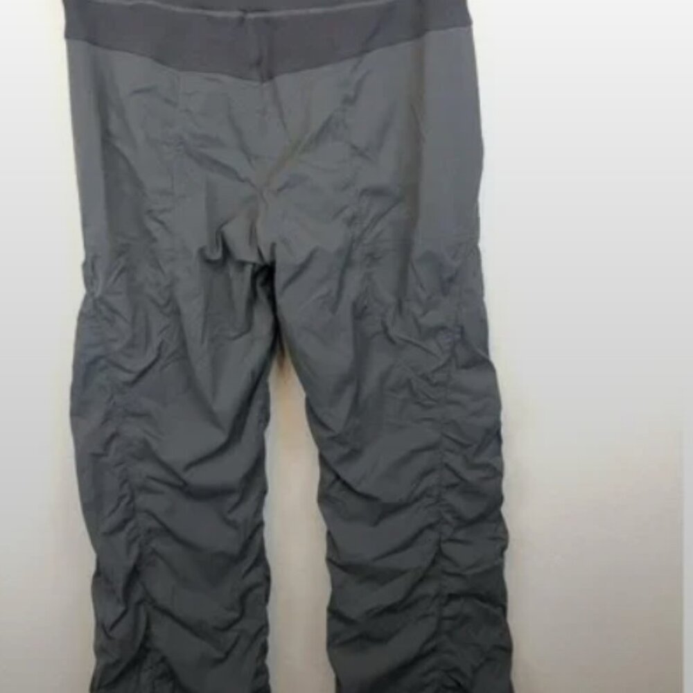 lululemon athletica Charcoal Gray Cropped Drawstring Capris - Picture 3 of 6